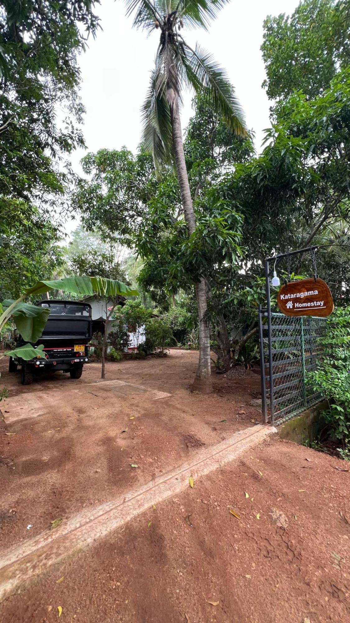kataragama home stay Bagian luar foto