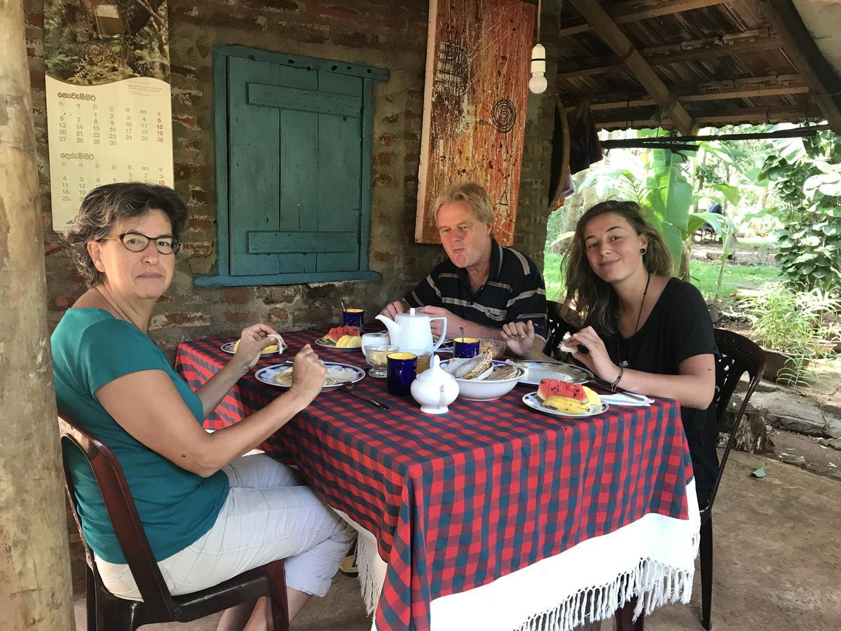kataragama home stay Bagian luar foto